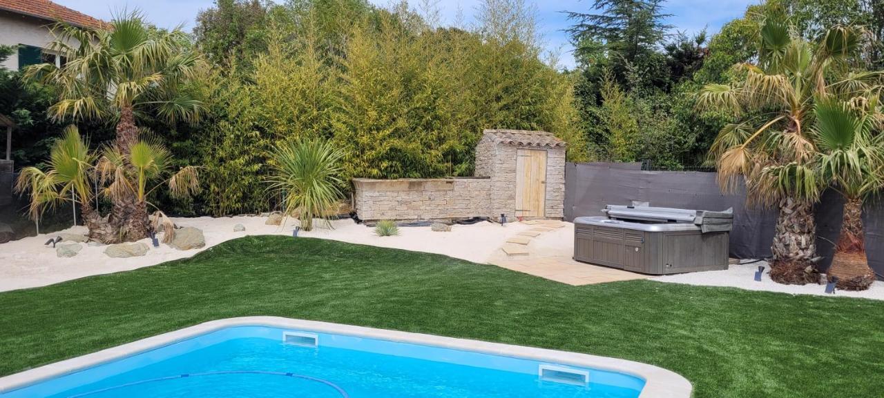 Le Rebois Apartment Gassin Bagian luar foto